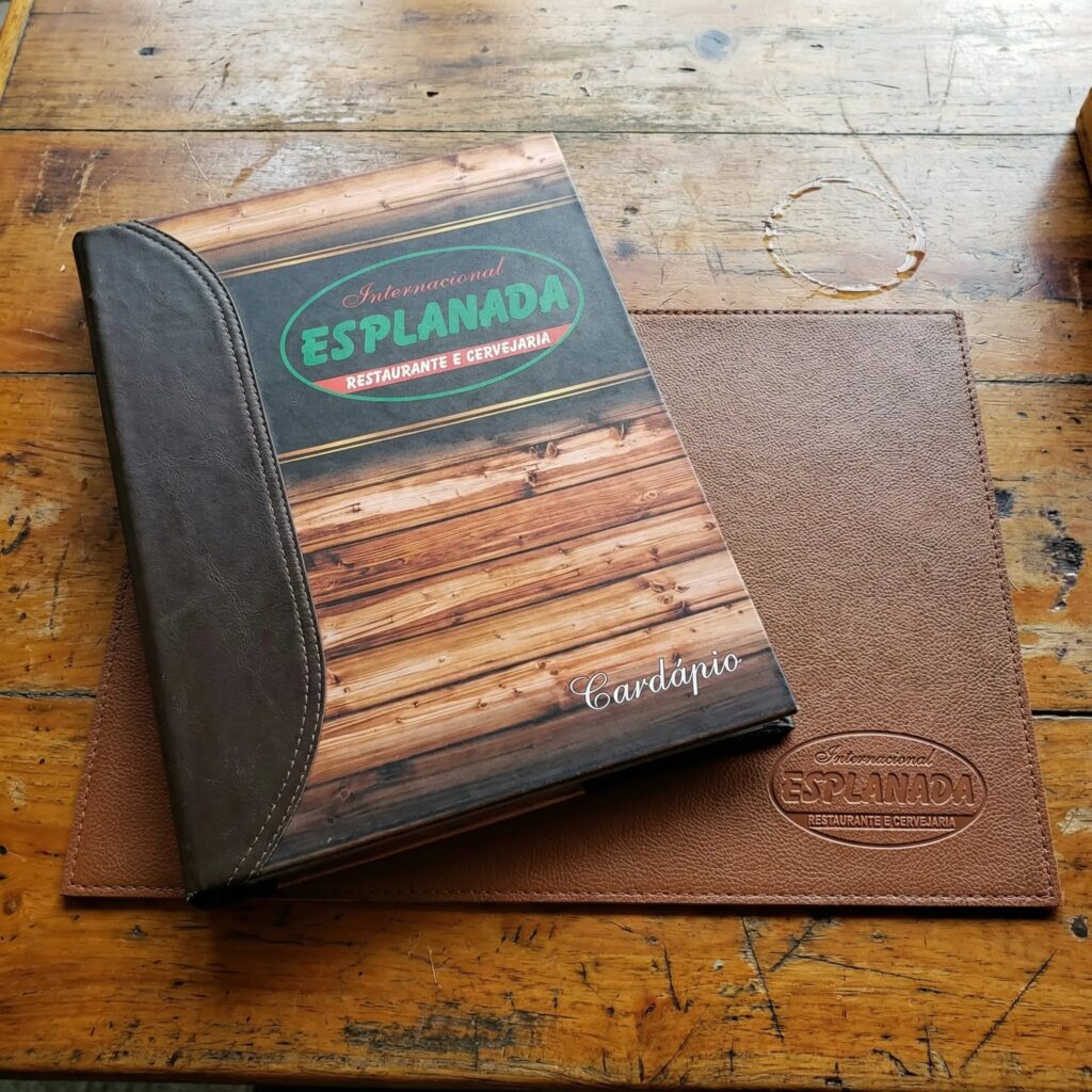 Pasta Cardápio com Capa personalizada - A4 reduzido + 6 divisórias - KIT c/ 5 UN