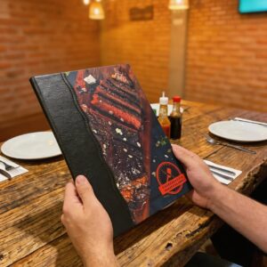 Pasta Cardápio com Capa personalizada - A4 + 4 divisórias - KIT c/ 5 UN